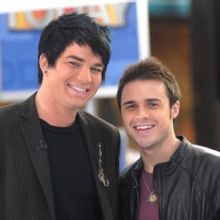Season 8 'American Idol' Winner Kris Allen Outsells Adam Lambert with Single