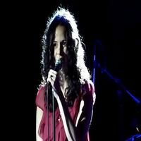 STAGE TUBE: Gonzalez, Arden Sing Kerrigan-Lowdermilk Video