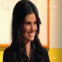 STAGE TUBE: Idina Menzel Mentors on THE GLEE PROJECT Video