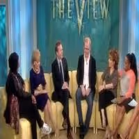 STAGE TUBE: Sutherland, Gaffigan Visit THE VIEW Video