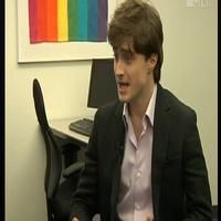 STAGE TUBE: Radcliffe Supports Gay Community