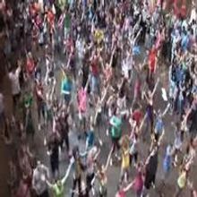 STAGE TUBE: Paper Mill Holds HAIRSPRAY Flash Mob