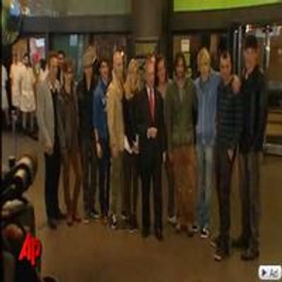 STAGE TUBE: GLEE Stars Meet Mayor Bloomberg