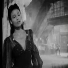 STAGE TUBE: Lena Horne Performs 'Stormy Weather' and 'It's Not Easy Being Green'