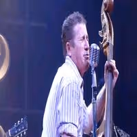 STAGE TUBE: Lee Rocker Jams with MILLION DOLLAR QUARTET Video