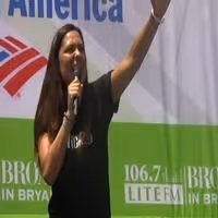 TV: WICKED Plays Bway in Bryant Park! Video