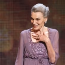 Photo Flash: 2010 Tony Honors On Stage!