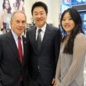 Photo Coverage: Mayor Michael Bloomberg Visits Forever 21 New Times Square Location