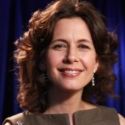 Hecht, Baker et al. Lead Williamstown Theatre Festival this Summer; Casting Announced