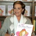 Photo Coverage: Julie Andrews Holds Book Signing