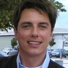 John Barrowman Campaigns for GLEE Role as Gay Dad