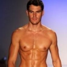 Photo Coverage: Parke & Ronen Fashion Show at Swell Suits Miami 