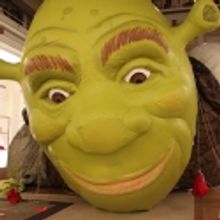Macy's Thanksgiving Day SHREK Balloon Installed