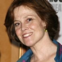Weaver in Talks to Star in 'The Cold Light of Day' Flick