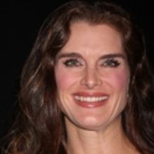 Brooke Shields Breaks Hand During LEAP OF FAITH Rehearsal