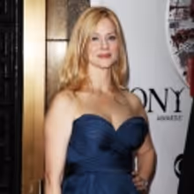 TIME STANDS STILL's Linney Guests on Regis And Kelly 9/6