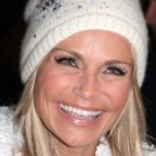 Kristin Chenoweth Rings In The New Year At Walt Disney Concert Hall