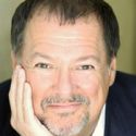 Gillett to Host AEA Scholarship Fund Benefit, 1/3