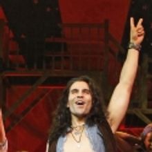 Hair Brings Back the Turbulent 60s to the Pantages