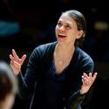 Sutton Foster Assists Ball State University Students In Creating A CIRCUS WINTER