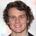 Jonathan Groff's GLEE Injury Was 'Like A Scene From Gladiator'
