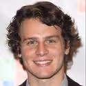 Jonathan Groff's GLEE Injury Was 'Like A Scene From Gladiator'