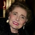 Broadway Dims Its Lights In Memory Of Patricia Neal 8/17