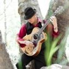 Guitarist Anthony Mazzella Plays Canyon Moon 8/27