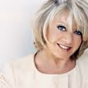 Manlow, Mathis, Bolton & More to Guest on Elaine Paige DUETS