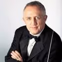 Bramwell Tovey Leads the LA Phil and Cellist Daniel Muller-Schott 8/31