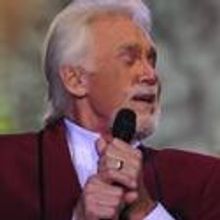 KENNY ROGERS CHRISTMAS & HITS Plays Fox Theatre