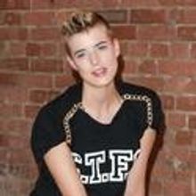 Photo Coverage: Agyness Deyn Launches New Mini Design Concept - Photocall