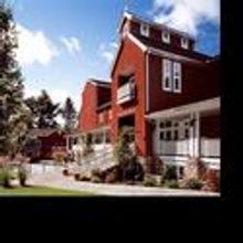 Westport Country Playhouse Hosts A Writing Contest for The Greatest Gift 12/13