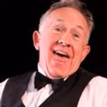 LESLIE JORDAN... PINK CARPET Set For Apollo Theatre Shaftesbury Avenue