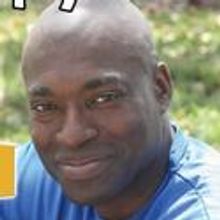 Side Splitters Comedy Club Hosts Happy Cole 