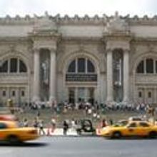 Metropolitan Museum Celebrates the Holidays by Opening on Holiday Monday