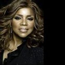 Gloria Gaynor Awarded The Golden Camera from Hoerzu for her Lifetime Achievement