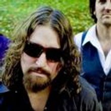 Bow Thayer and Perfect Trainwreck Play Middlebury’s Town Hall Theater