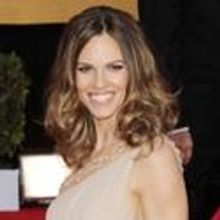 Hilary Swank to Present on Oscar Show