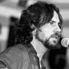 Eddie Vedder Brings Solo Tour to Detroit's Fox Theatre 6/26