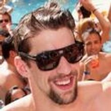 Photo Coverage: Michael Phelps Kicks Off Season at Encore Beach Club