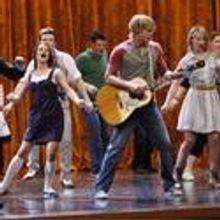 Photo Flash: GLEE's 'Rumours' Episode - First Look!