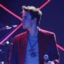 Photo Coverage: SPIDER-MAN Swings Onto AMERICAN IDOL Finale!