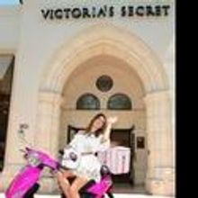 Former Model Rox Cella Gets Exclusive with Super Model Alessandra Ambrosio During…