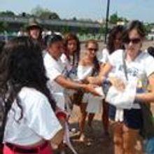 R.Evolución Latina and PAIHS Come Together for Community Cleanup 6/10