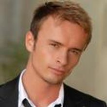 Jon Lee Joins Julie Atherton Apollo Concert June 26