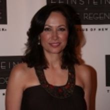 Linda Eder NOW Comes To RRazz Room Concert Series At Marines Memorial 