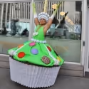 Photo Coverage: Magnolia Bakery Unveils 'The Priscilla Cupcake'!