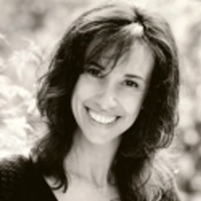Marie Zamora Set for Concert at Lycee Francais, 3/23