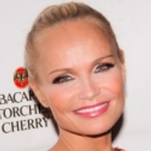 Kristin Chenoweth to Co-Star in ABC Dramedy Pilot 'Good Christian Bitches'